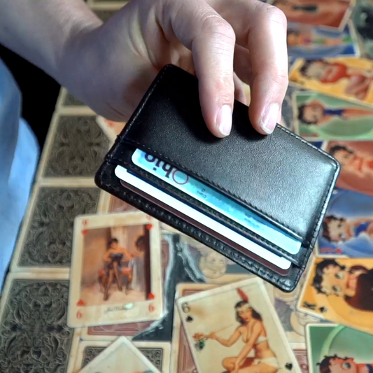 Razor Wallet by Dee Christopher