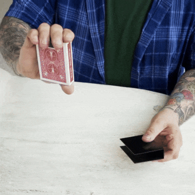 The Vanishing Card Case by Nicholas Lawrence